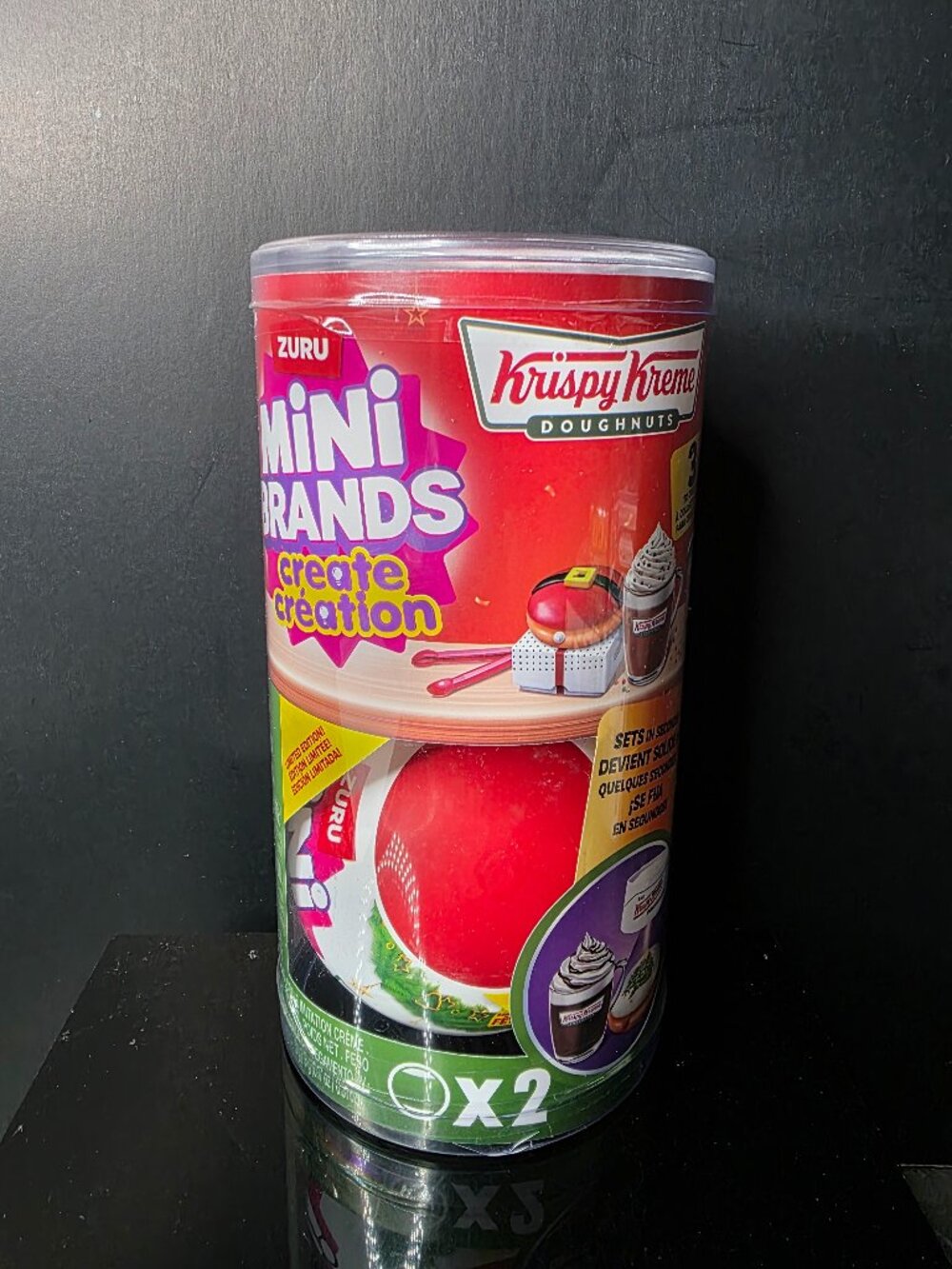 ZURU Mini Brands Create Krispy Kreme Christmas Edition Mystery Capsule 2 Pack NE